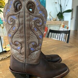 Tony Lama Women Western boots 9